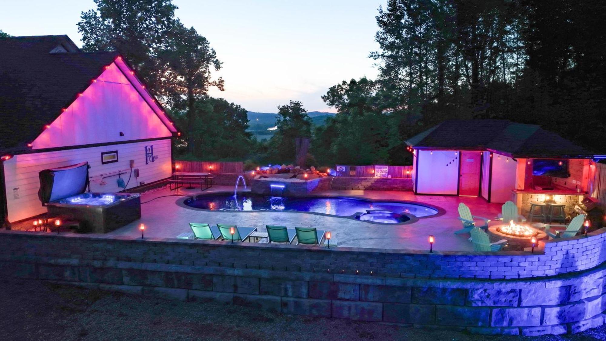 Вілла H2Oasis Incredible Pool Retreat With Mountains Views! Сев'єрвілл Екстер'єр фото
