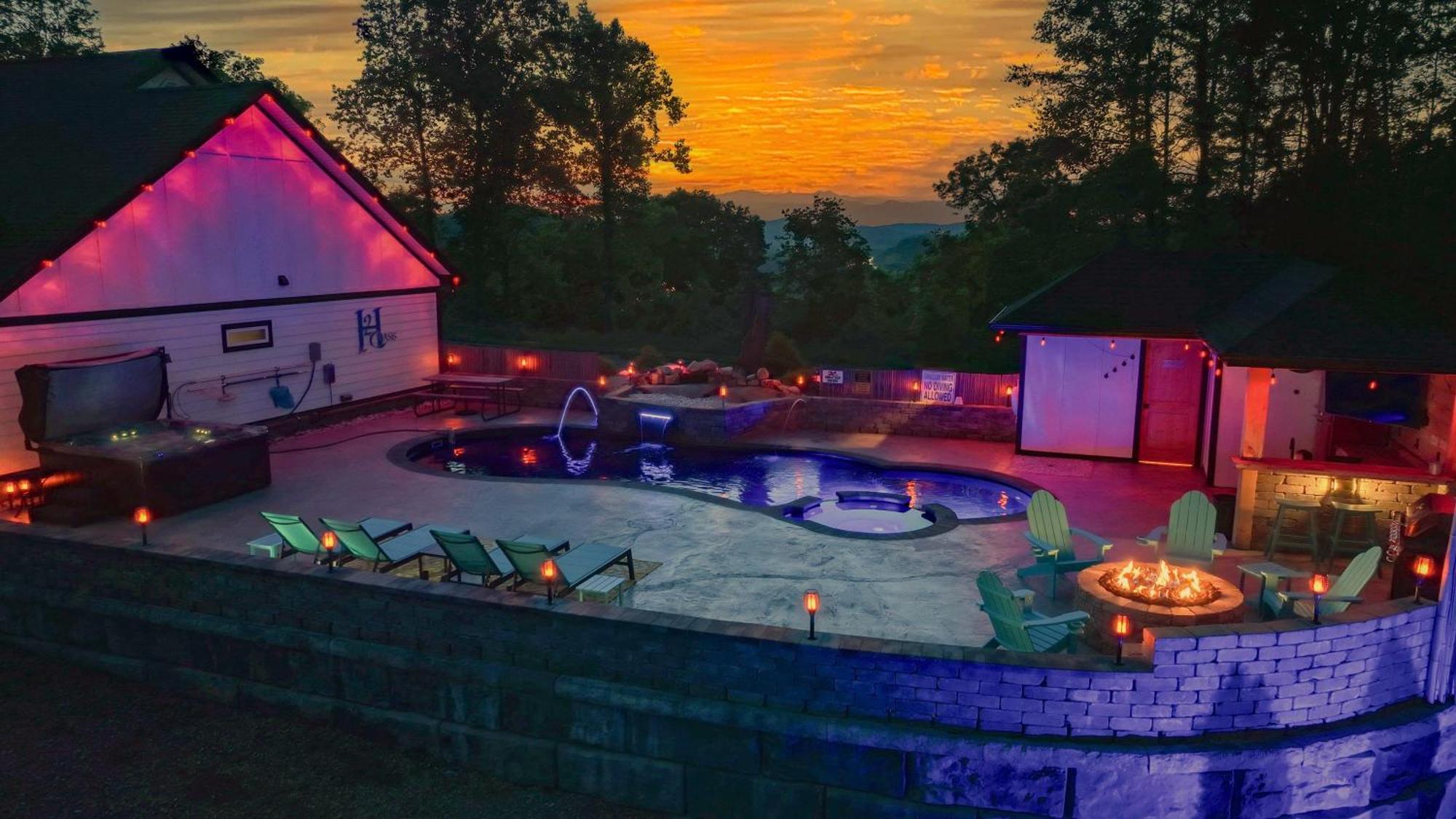 Вілла H2Oasis Incredible Pool Retreat With Mountains Views! Сев'єрвілл Екстер'єр фото